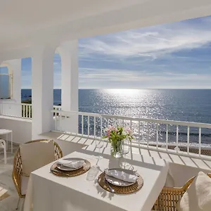  Apartment Oceanfront